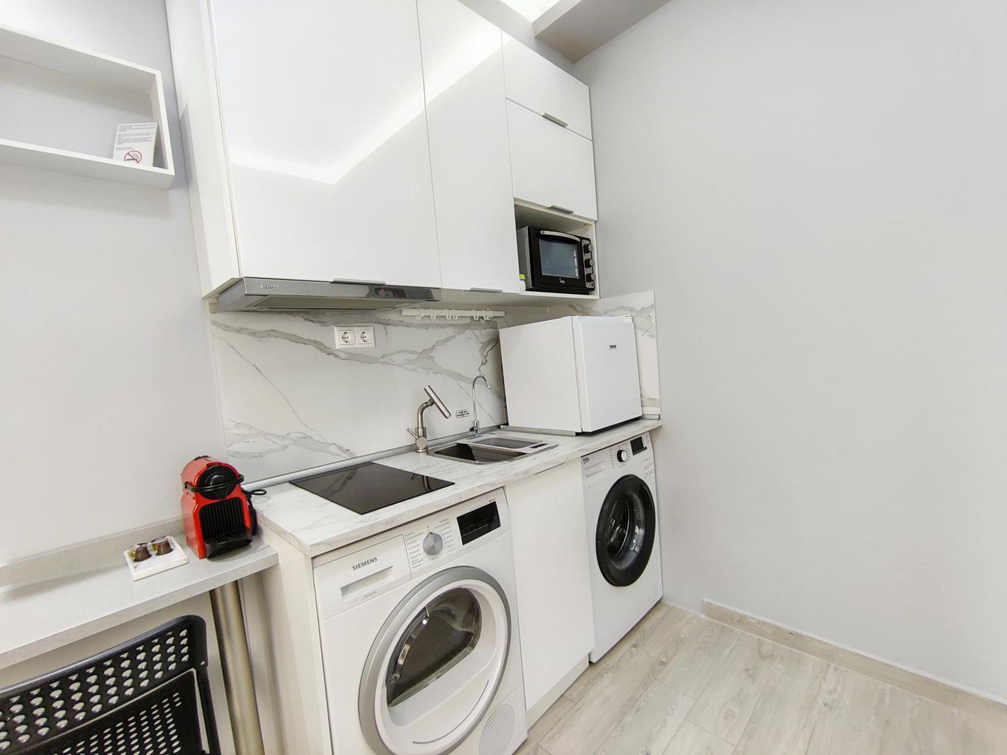 Pretty Petitie Fully Equipped City Center Studio 테살로니키 외부 사진